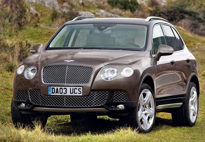 To 2015 το Bentley SUV με 12κύλινδρα μοτέρ